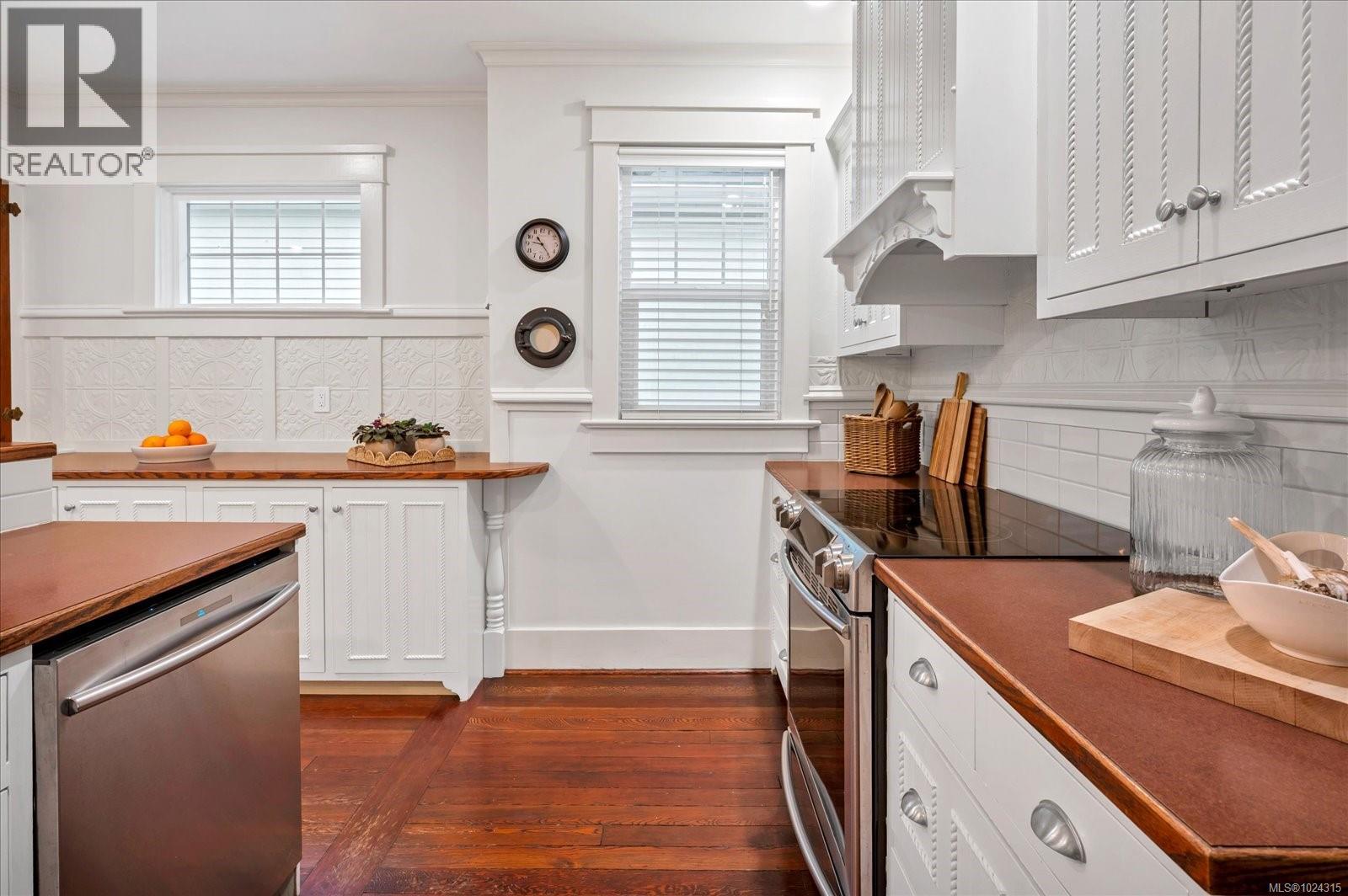 16 Irwin St, Nanaimo, British Columbia  V9R 4X1 - Photo 17 - 1024315