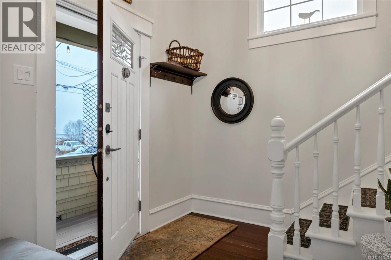 16 Irwin St, Nanaimo, British Columbia  V9R 4X1 - Photo 34 - 1024315