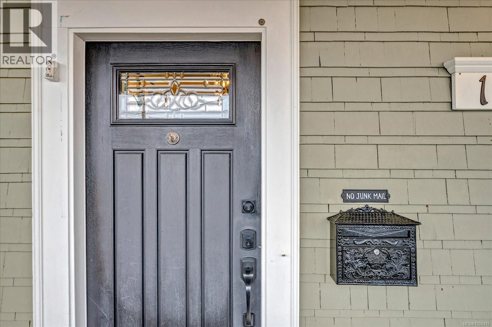 16 Irwin St, Nanaimo, British Columbia  V9R 4X1 - Photo 35 - 1024315