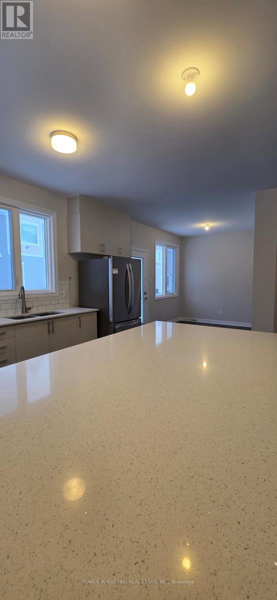 186 Ryan Reynolds Way, Ottawa, Ontario K4A 5T7 - Photo 9 - X12731078