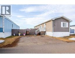 37 Maple Drive, Brooks, Alberta