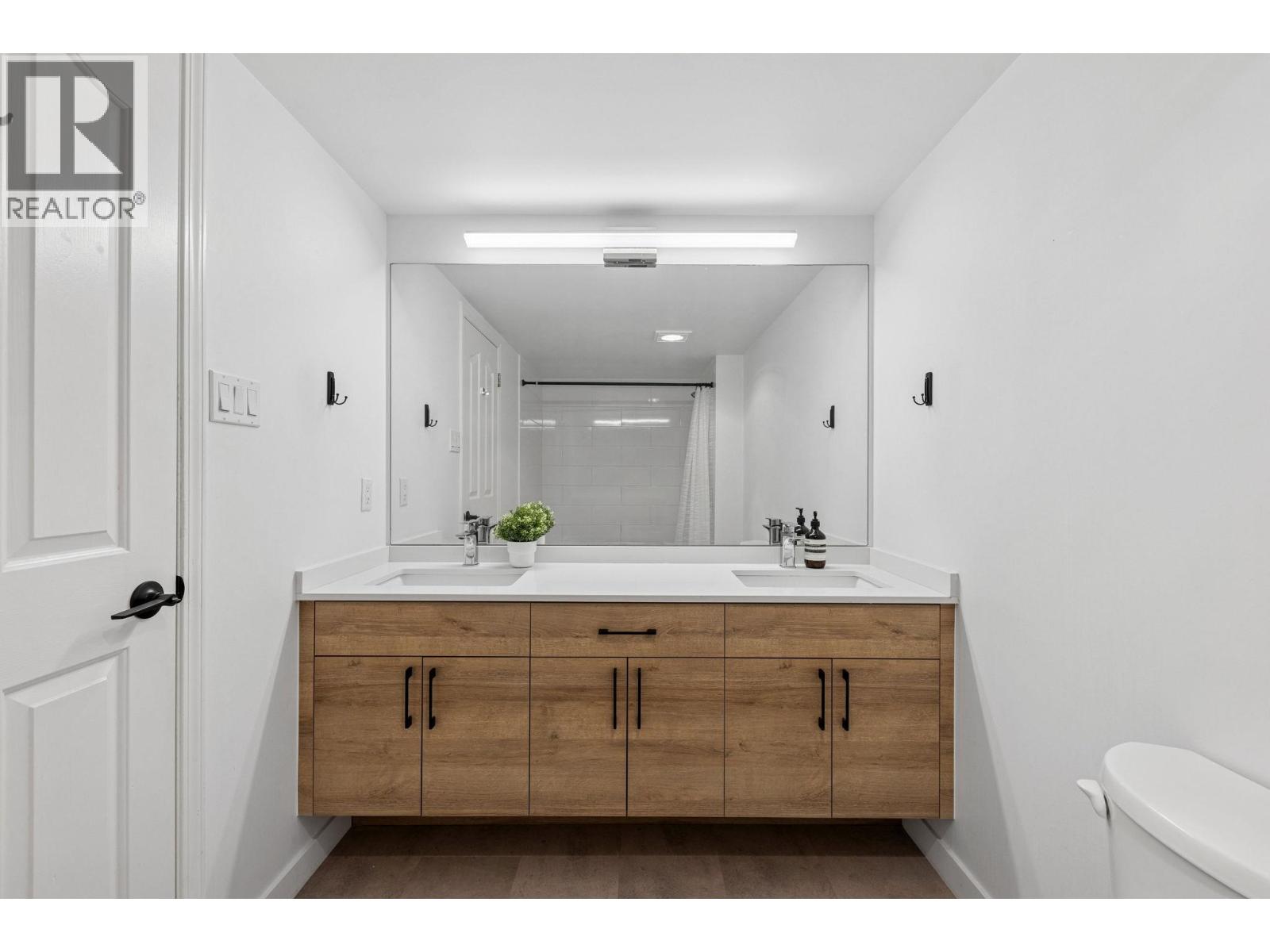 1102 1245 Quayside Drive, New Westminster, British Columbia  V3M 6J6 - Photo 19 - R3083355