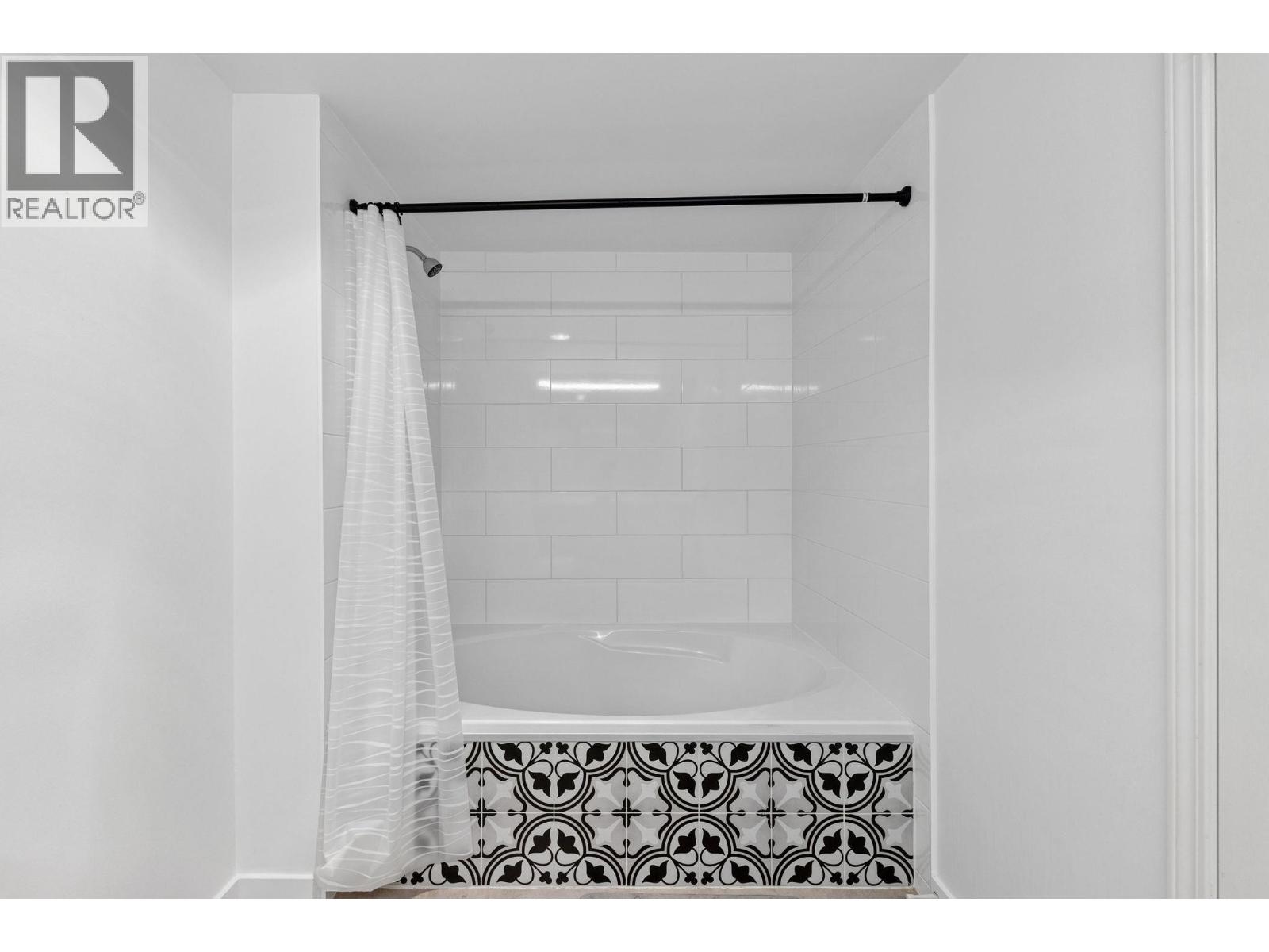 1102 1245 Quayside Drive, New Westminster, British Columbia  V3M 6J6 - Photo 20 - R3083355