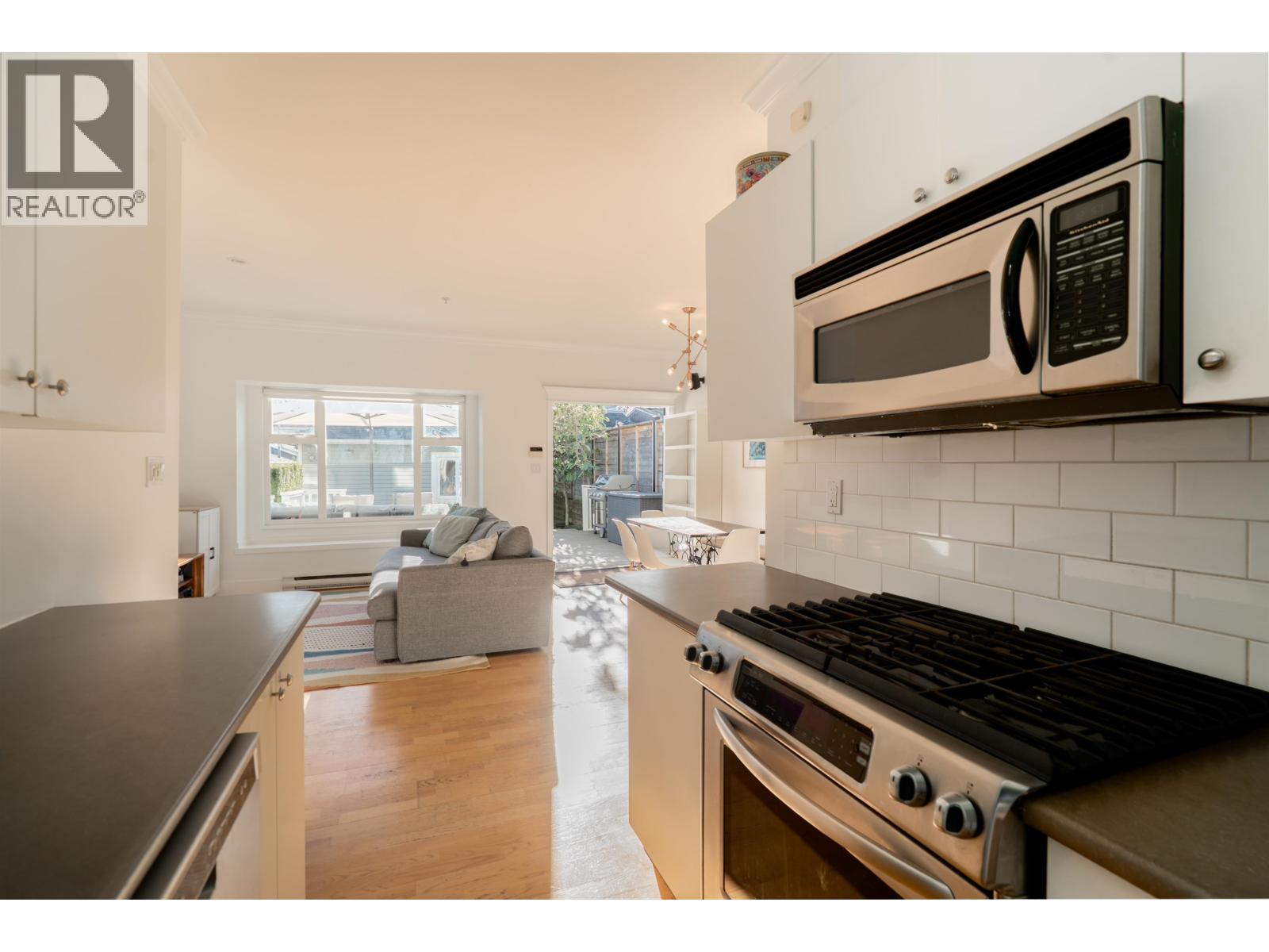 888 Union Street, Vancouver, British Columbia  V6A 2C4 - Photo 11 - R3083372