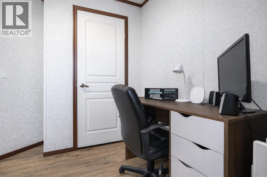 37 Maple Drive, Brooks, Alberta  T1R 1J2 - Photo 17 - A2281640