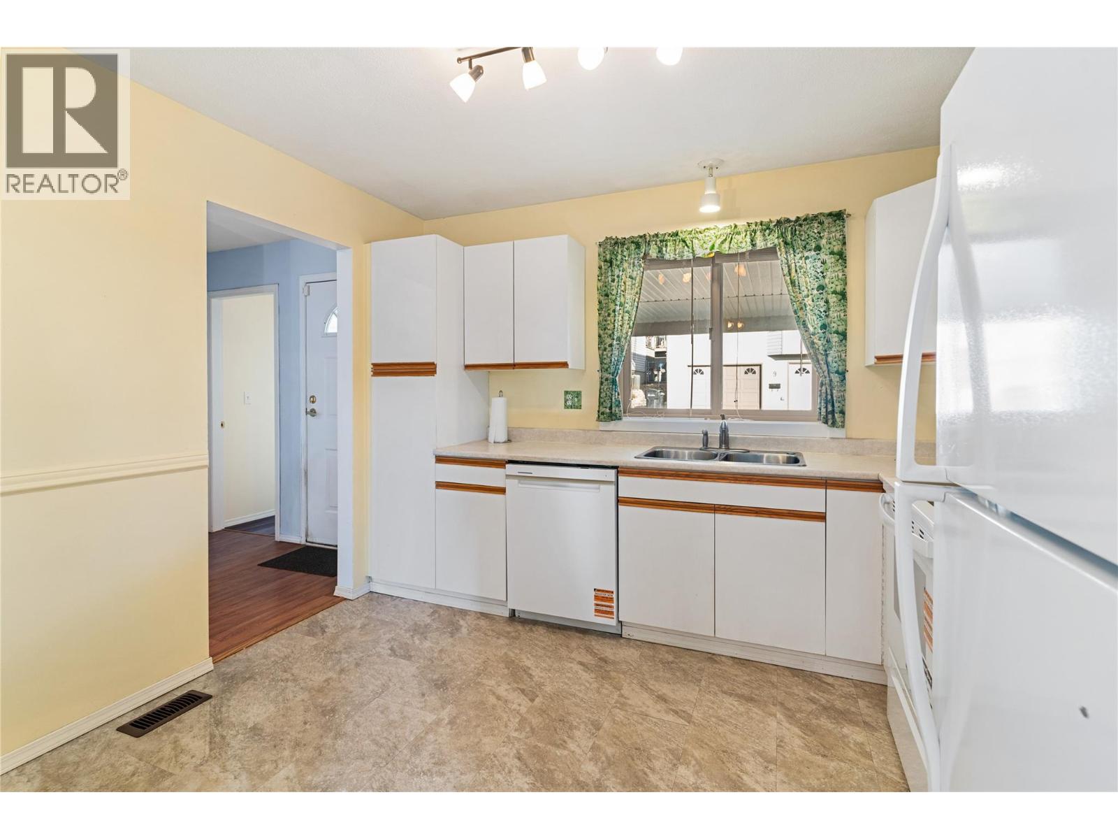 4303 27th Avenue Unit# 8, Vernon, British Columbia  V1T 6L2 - Photo 11 - 10373226