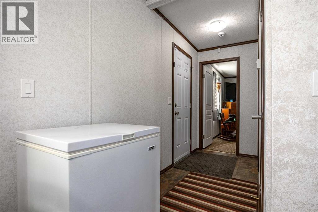 37 Maple Drive, Brooks, Alberta  T1R 1J2 - Photo 8 - A2281640