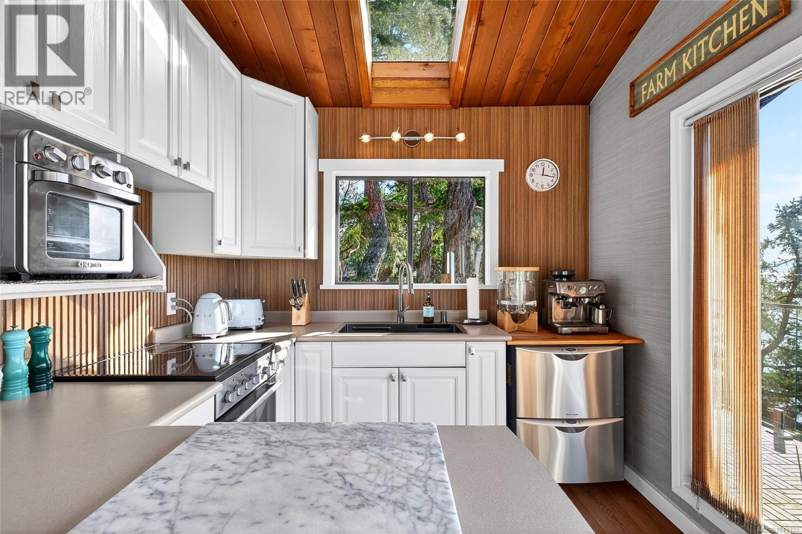 285 Mountain Park Dr, Salt Spring, British Columbia  V8K 1G3 - Photo 13 - 1011333