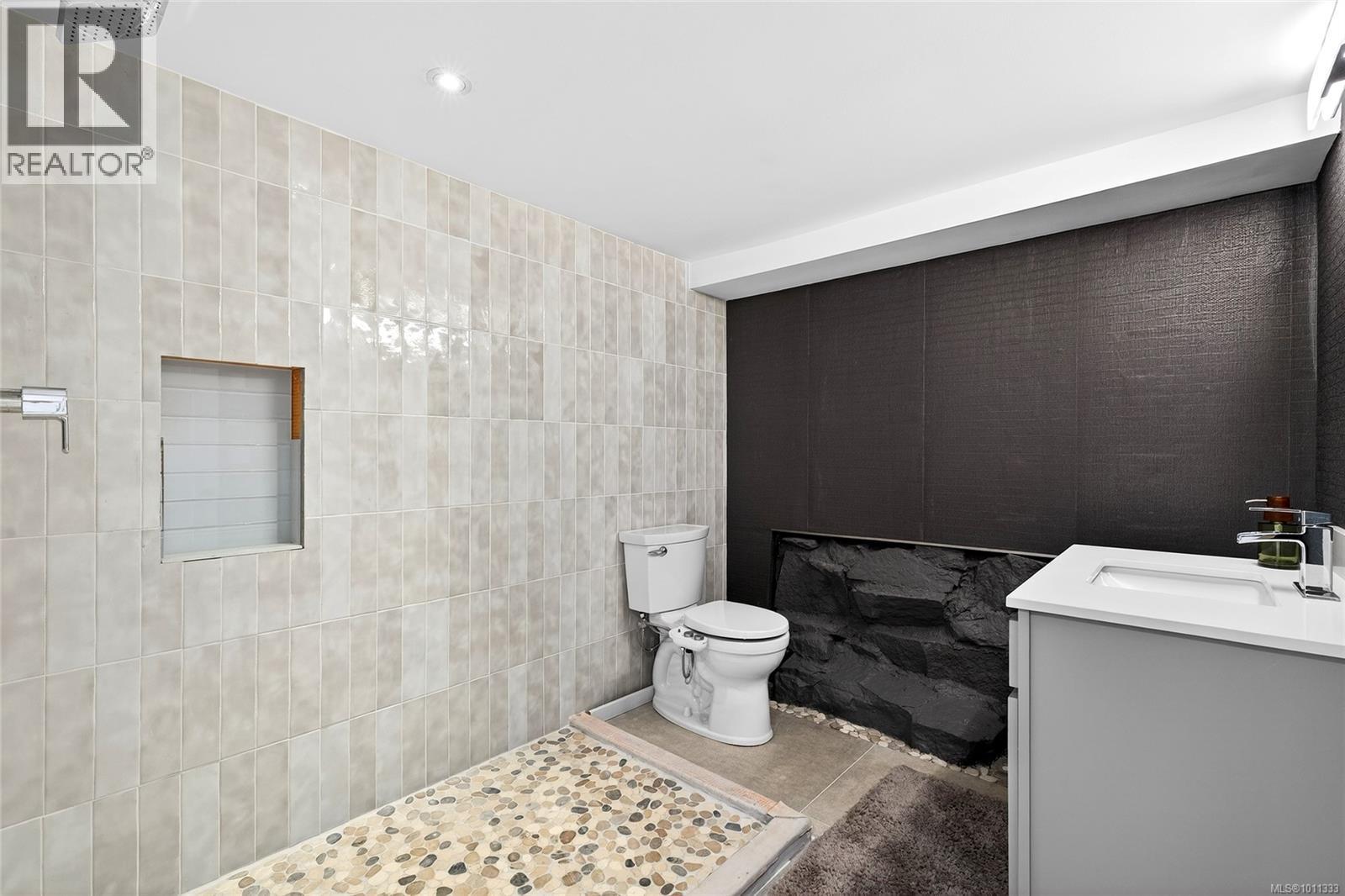 285 Mountain Park Dr, Salt Spring, British Columbia  V8K 1G3 - Photo 37 - 1011333