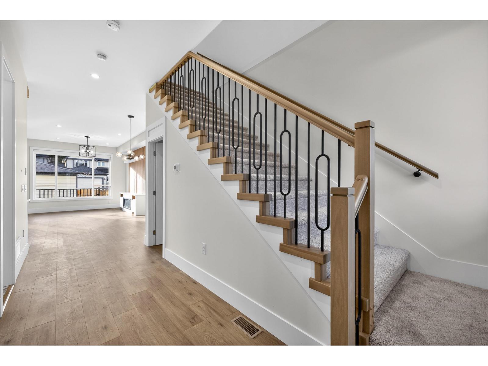 17126 1 Avenue, Surrey, British Columbia  V3Z 9R2 - Photo 3 - R3081514