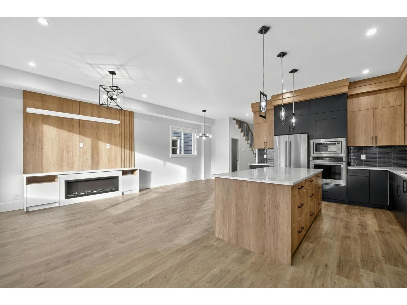 17126 1 Avenue, Surrey, British Columbia  V3Z 9R2 - Photo 6 - R3081514