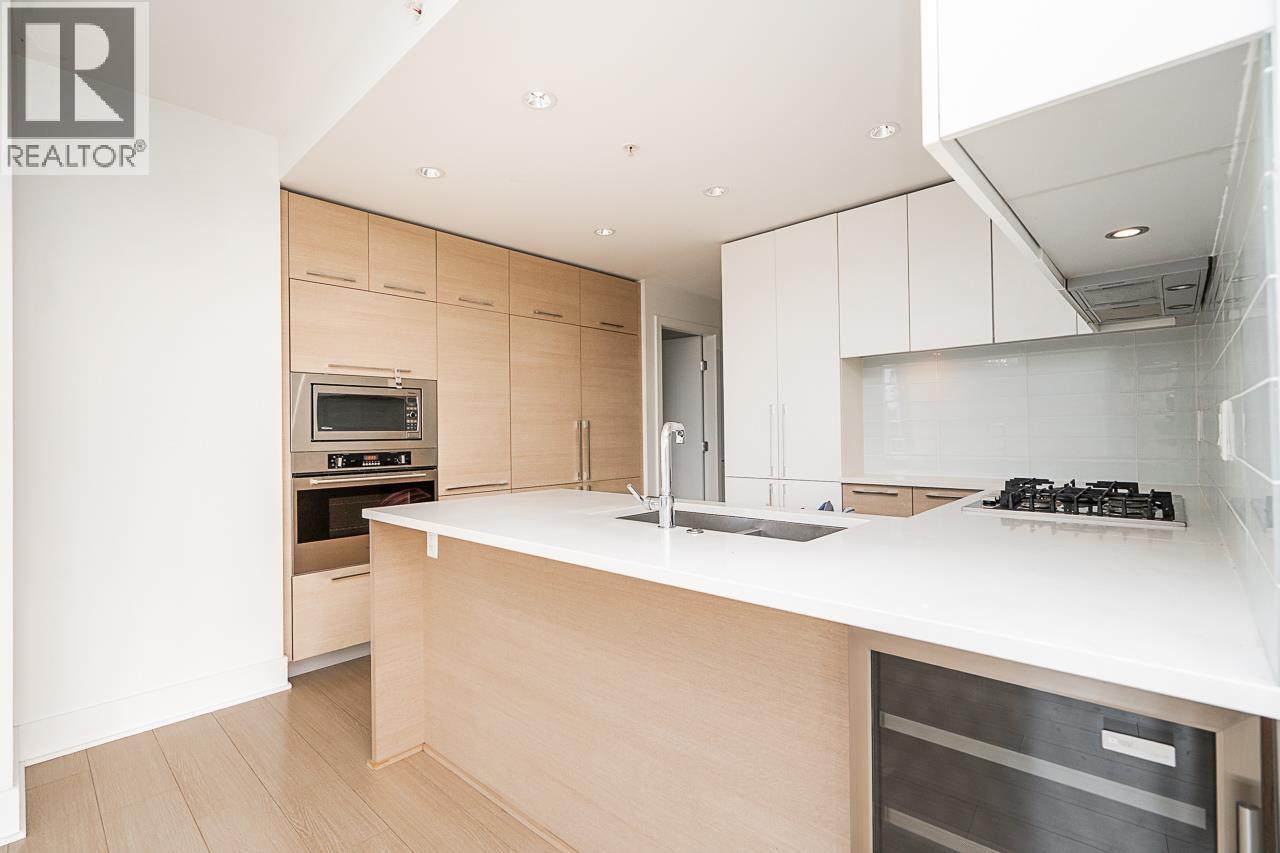 2002 1188 Pinetree Way, Coquitlam, British Columbia  V3B 0K9 - Photo 3 - R3083010