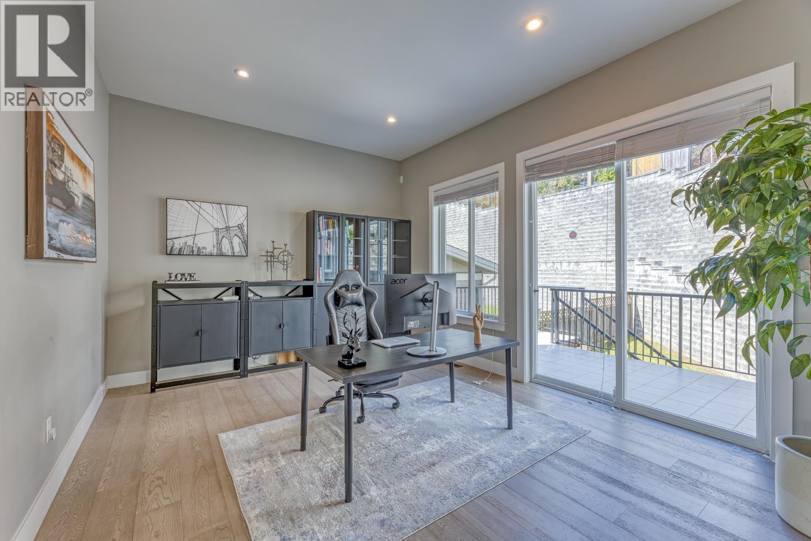 1438 Strawline Hill Street, Coquitlam, British Columbia  V3E 0L6 - Photo 12 - R3083346