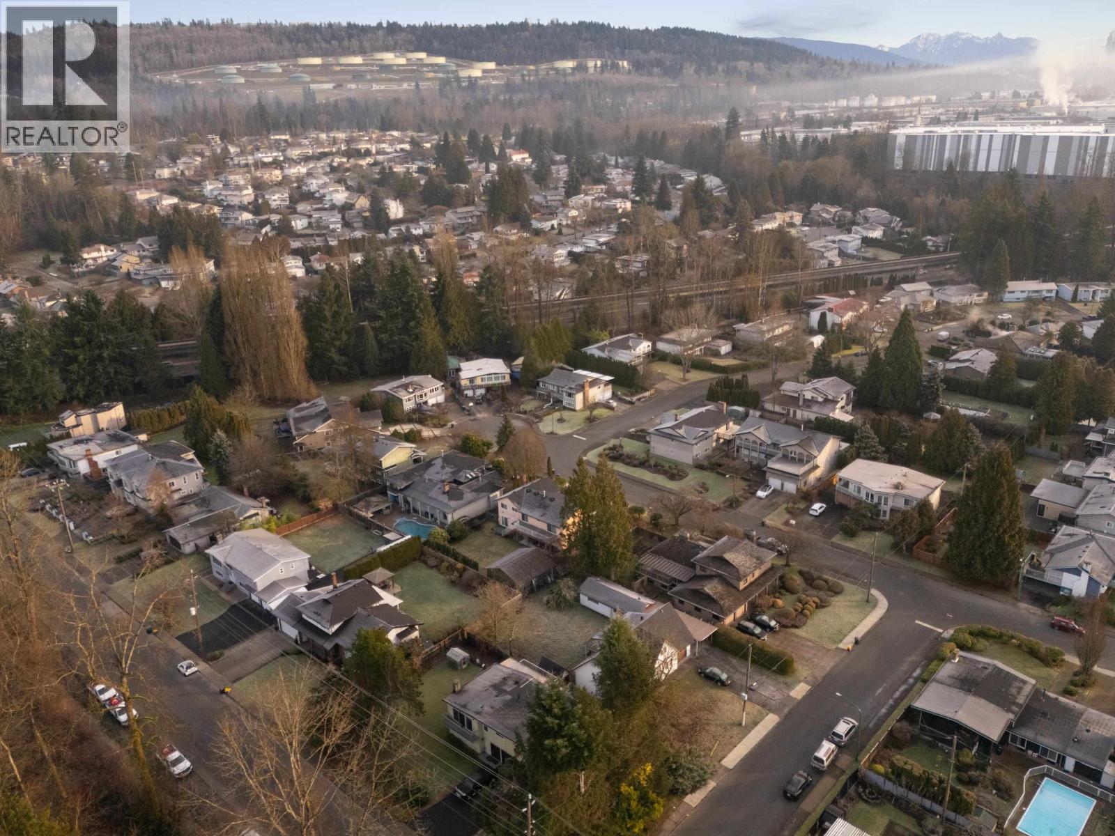 7389 Kraft Crescent, Burnaby, British Columbia  V5A 3P1 - Photo 10 - R3083359