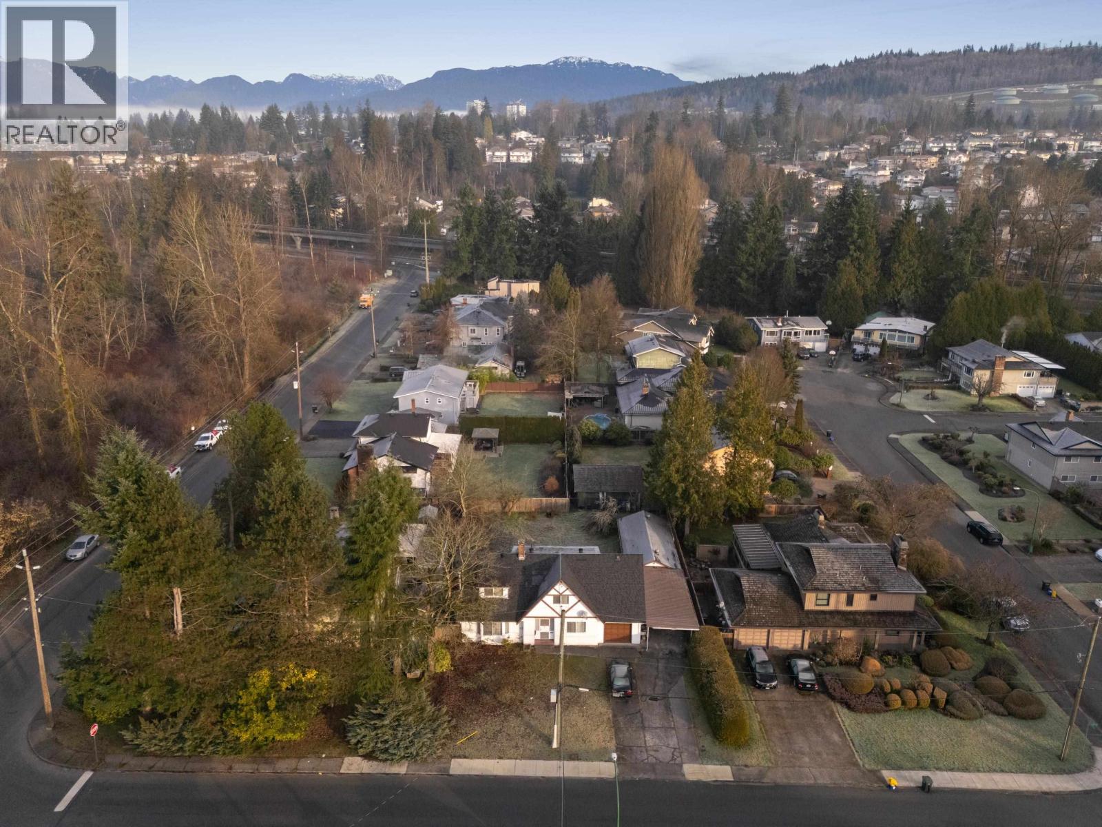 7389 Kraft Crescent, Burnaby, British Columbia  V5A 3P1 - Photo 8 - R3083359