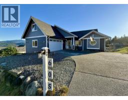 605 WOODLAND AVENUE, Gibsons, British Columbia