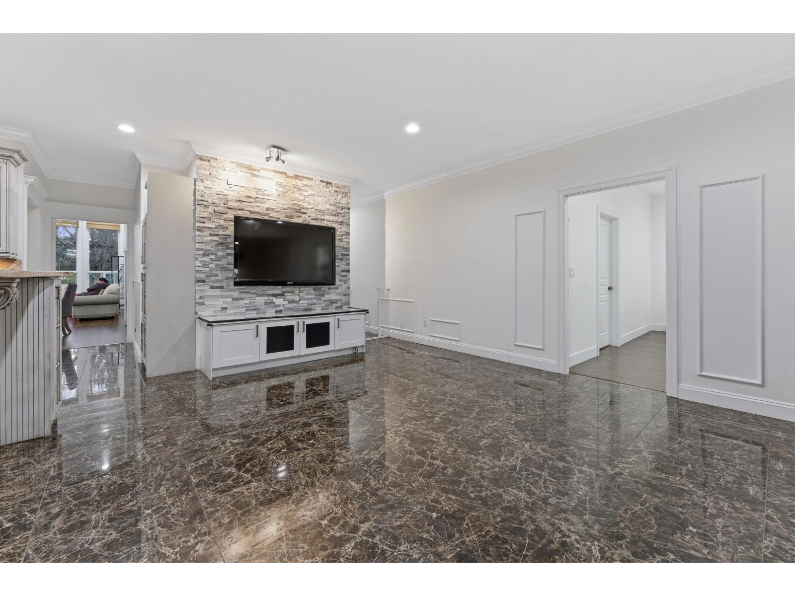 15181 68a Avenue, Surrey, British Columbia  V3S 7Y7 - Photo 12 - R3083122