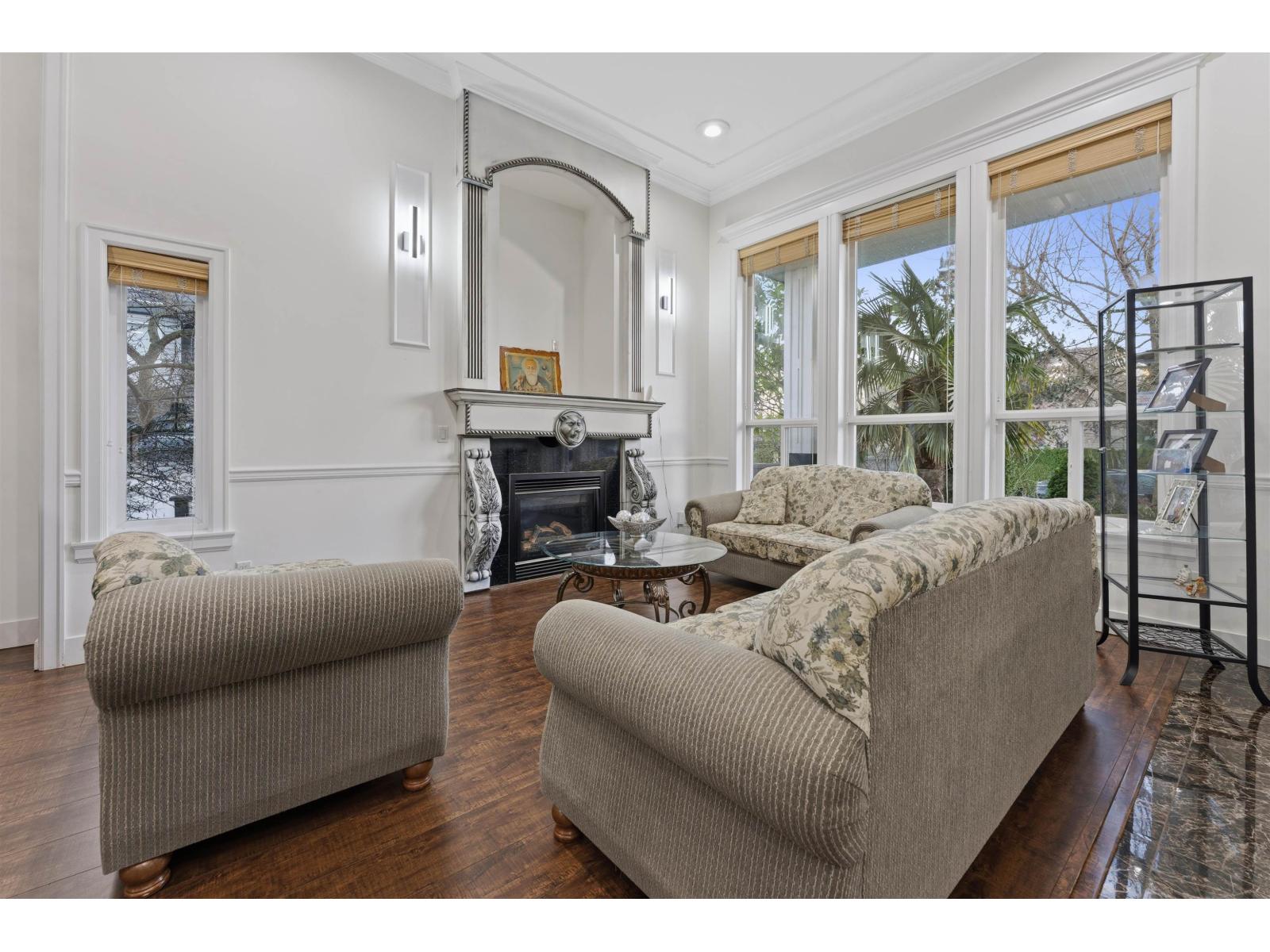 15181 68a Avenue, Surrey, British Columbia  V3S 7Y7 - Photo 4 - R3083122