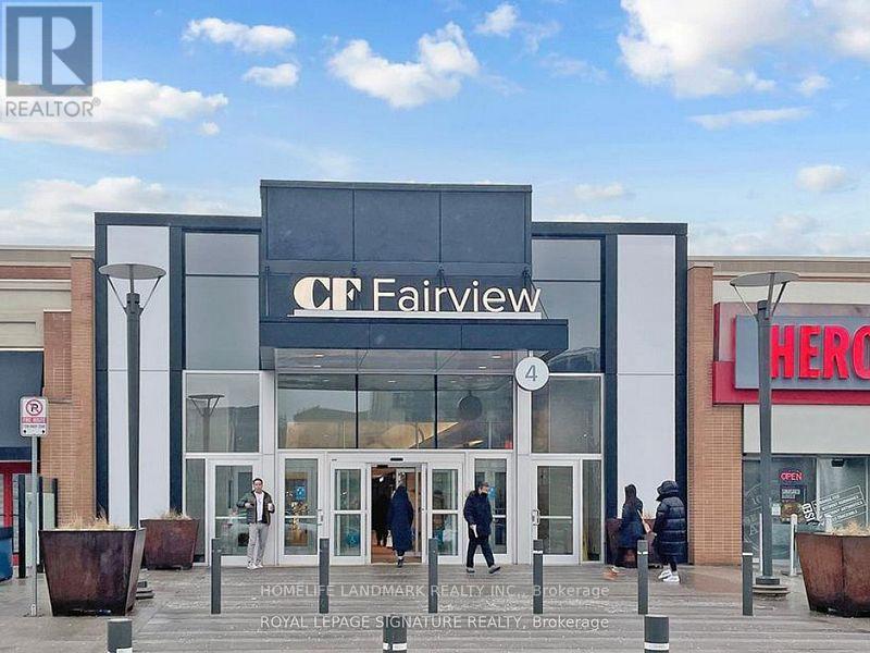 1302 - 32 Forest Manor Road, Toronto, Ontario  M2J 0H2 - Photo 4 - C12731070