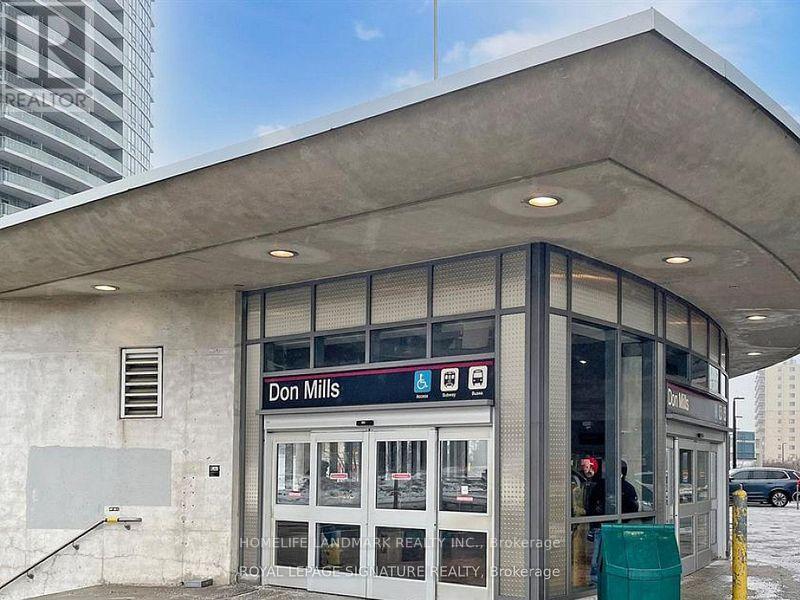 1302 - 32 Forest Manor Road, Toronto, Ontario  M2J 0H2 - Photo 5 - C12731070