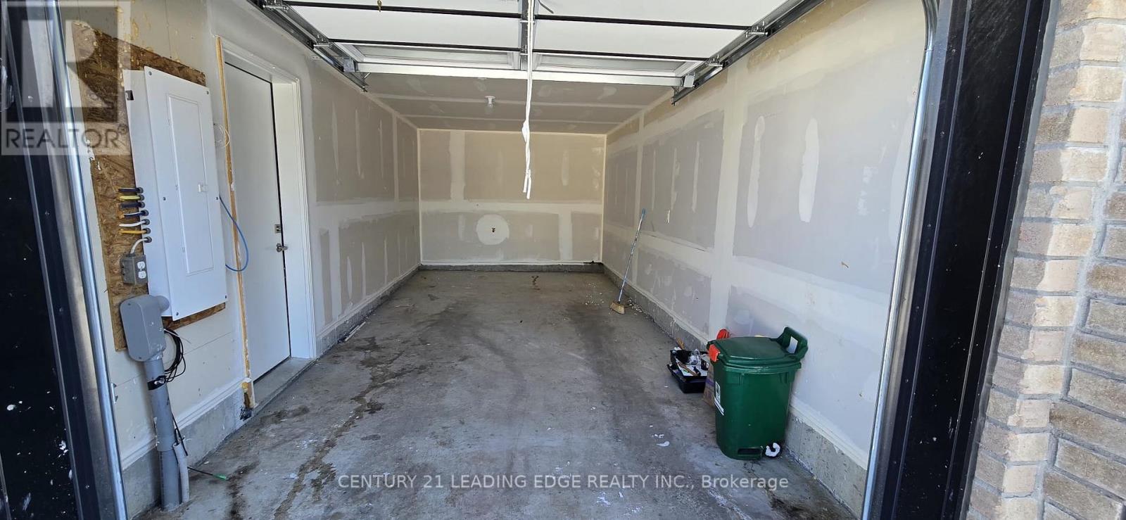 7 Bateson Street, Ajax, Ontario  L1S 7M3 - Photo 7 - E12731030