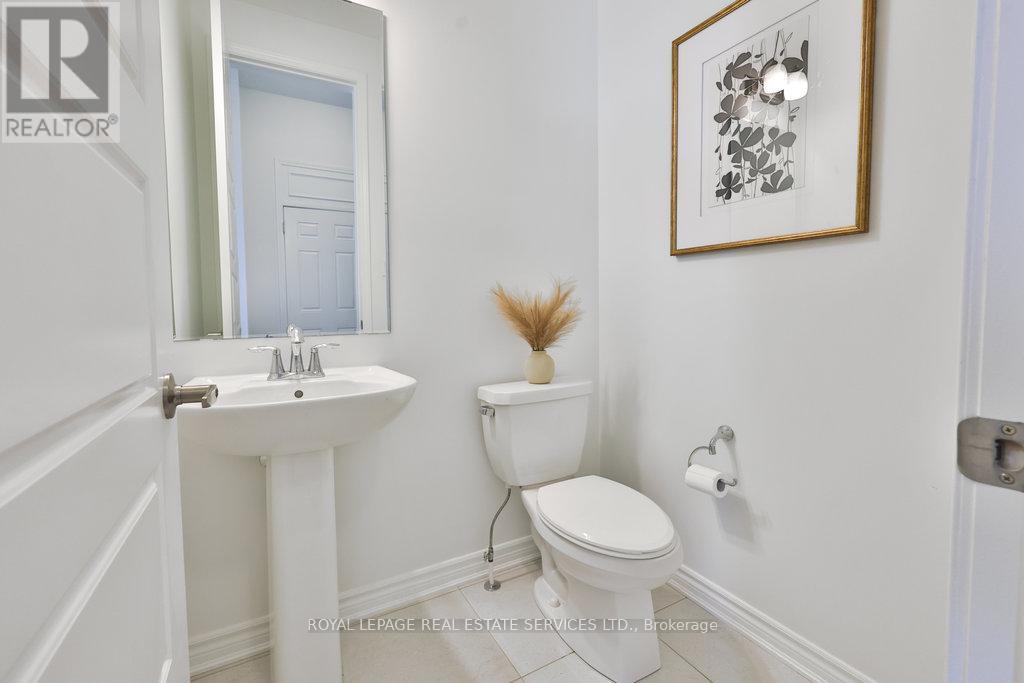 1200 Anson Gate, Oakville, Ontario  L6H 3Z9 - Photo 5 - W12199308