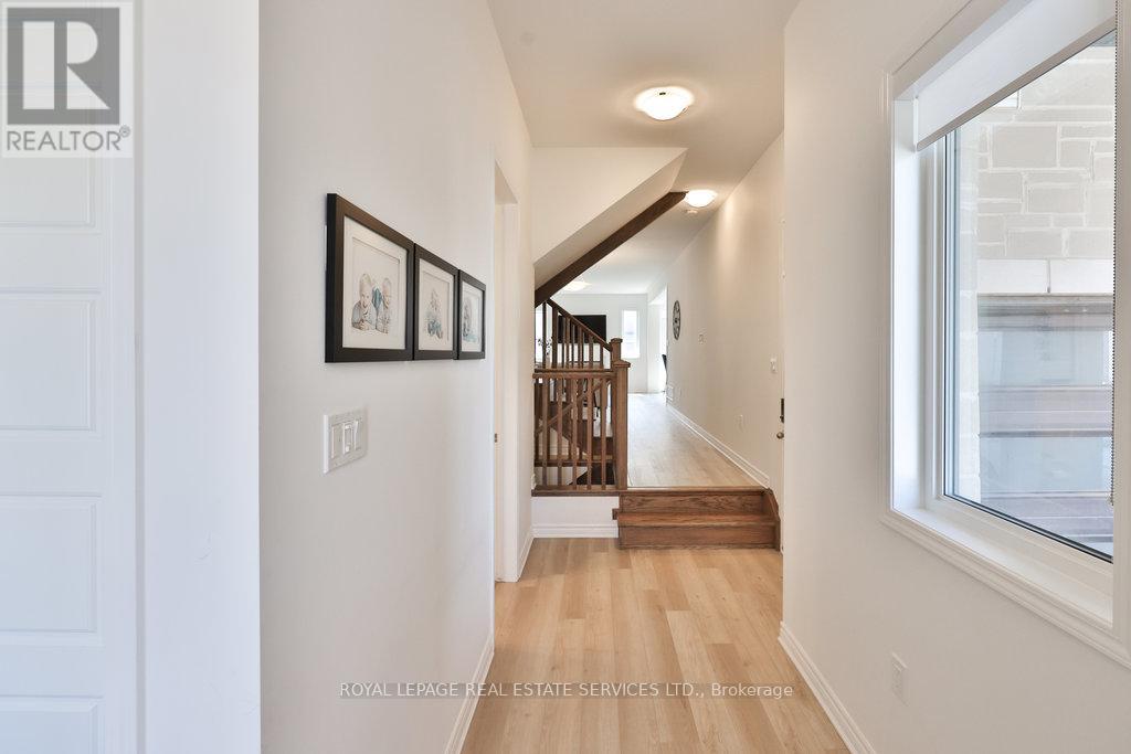 1200 Anson Gate, Oakville, Ontario  L6H 3Z9 - Photo 4 - W12199308