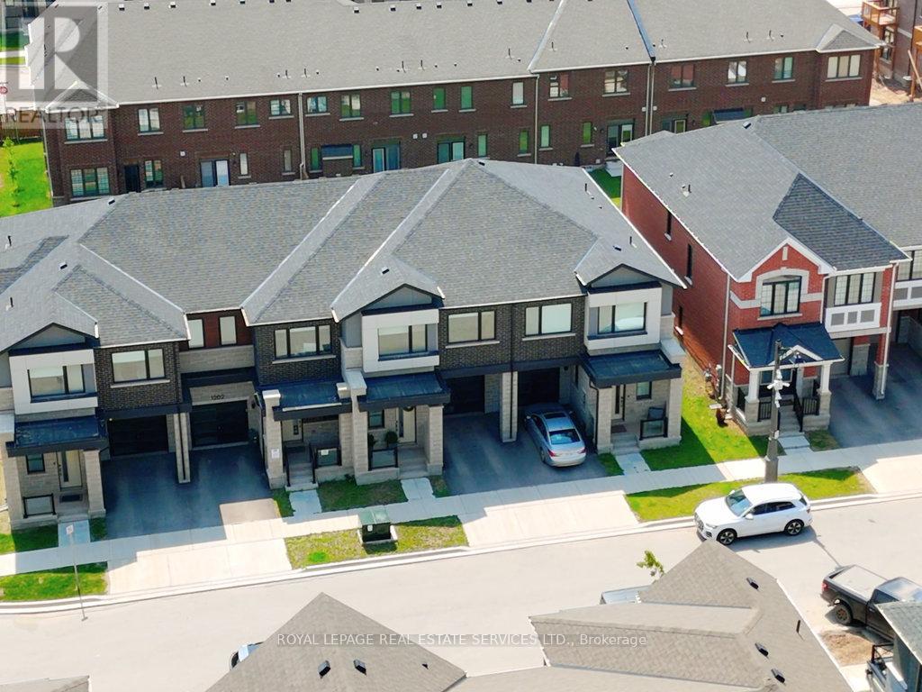 1200 Anson Gate, Oakville, Ontario  L6H 3Z9 - Photo 3 - W12199308