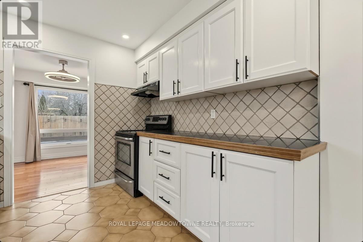 6486 Edenwood Drive, Mississauga, Ontario  L5N 3K1 - Photo 16 - W12729994