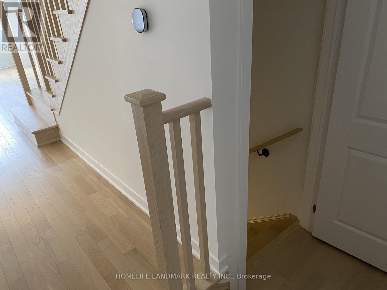 36 John Canning Way E, Markham, Ontario  L3R 3X3 - Photo 6 - N12731028