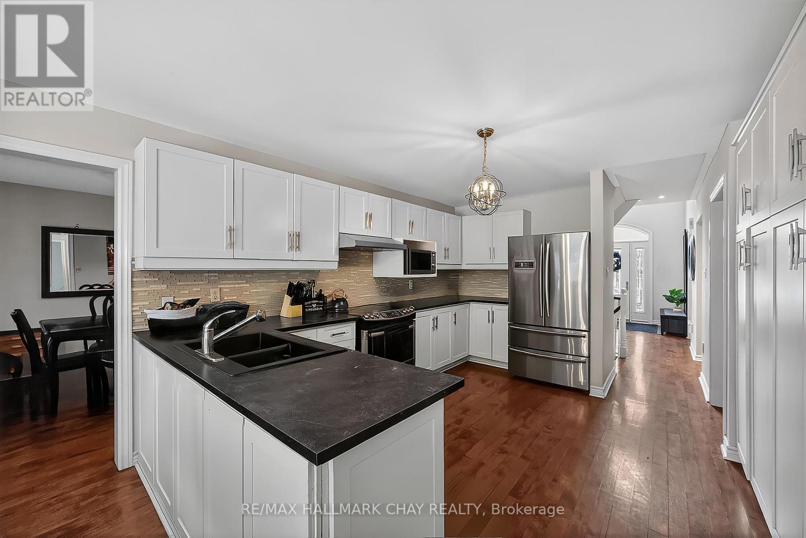 25 Falling Brook Drive, Barrie, Ontario  L4N 7E9 - Photo 4 - S12731044