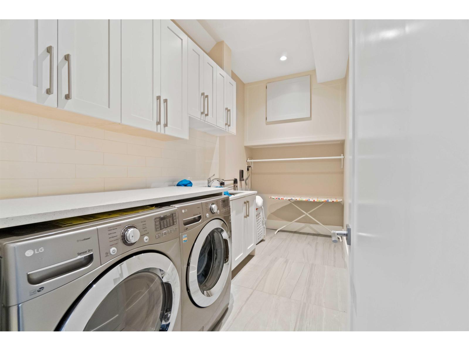 3038 167b Street, Surrey, British Columbia  V3Z 0P9 - Photo 6 - R3083429