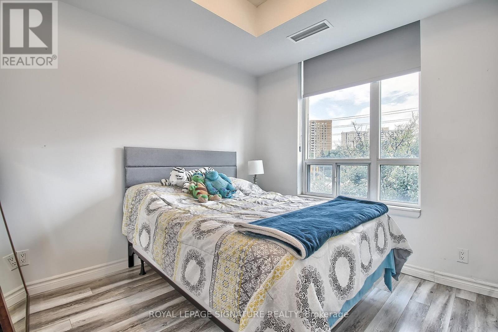 Th-104 - 90 Absolute Avenue, Mississauga, Ontario  L4Z 0A1 - Photo 18 - W12731076