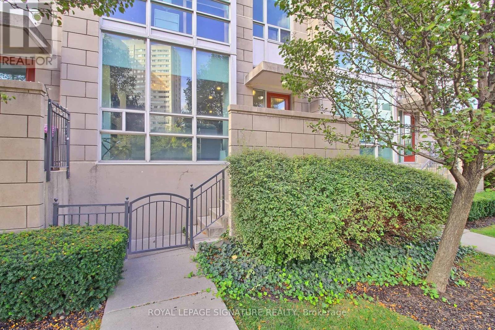 Th-104 - 90 Absolute Avenue, Mississauga, Ontario  L4Z 0A1 - Photo 7 - W12731076