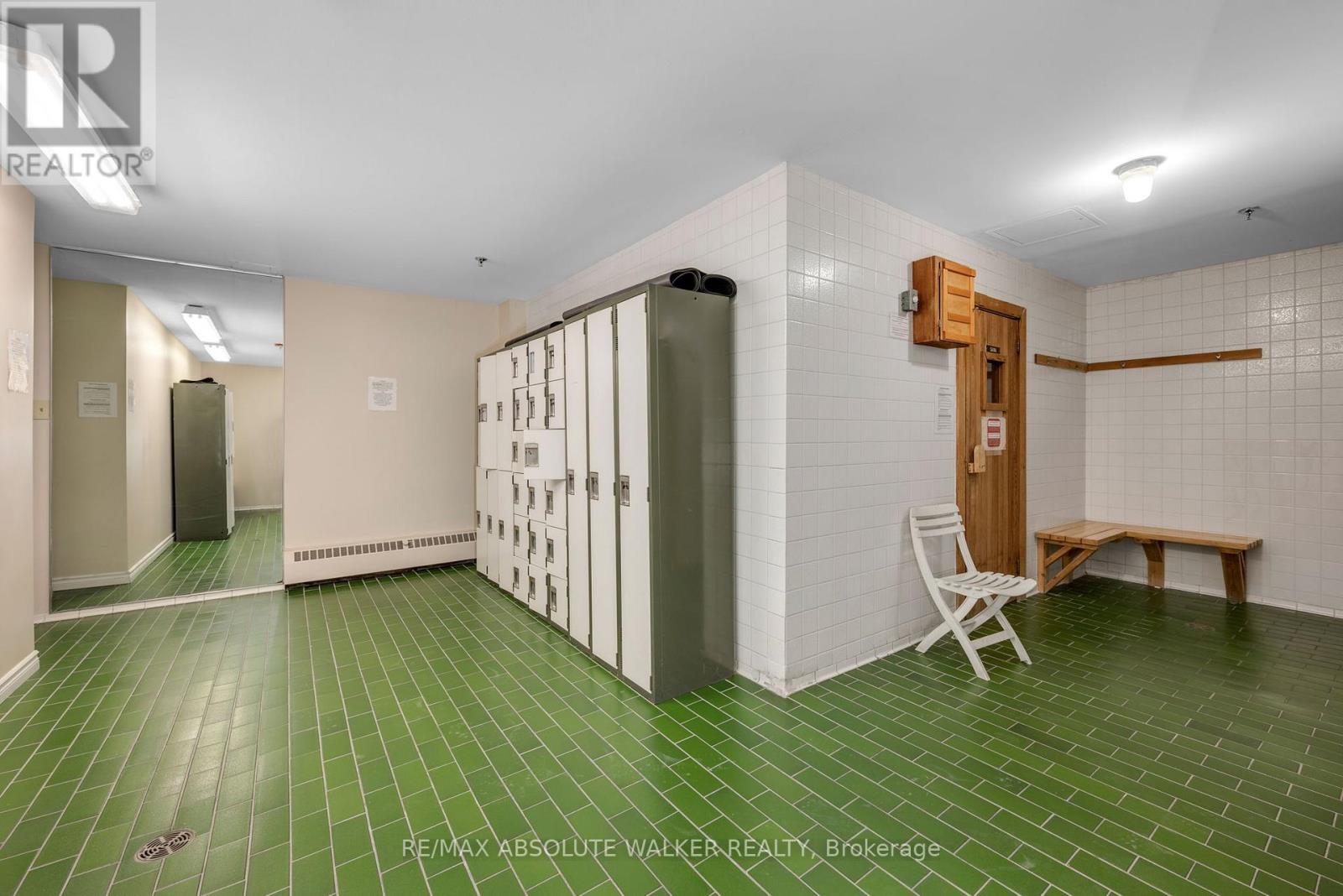 901 - 555 Brittany Drive, Ottawa, Ontario K1K 4C5 - Photo 42 - X12729698