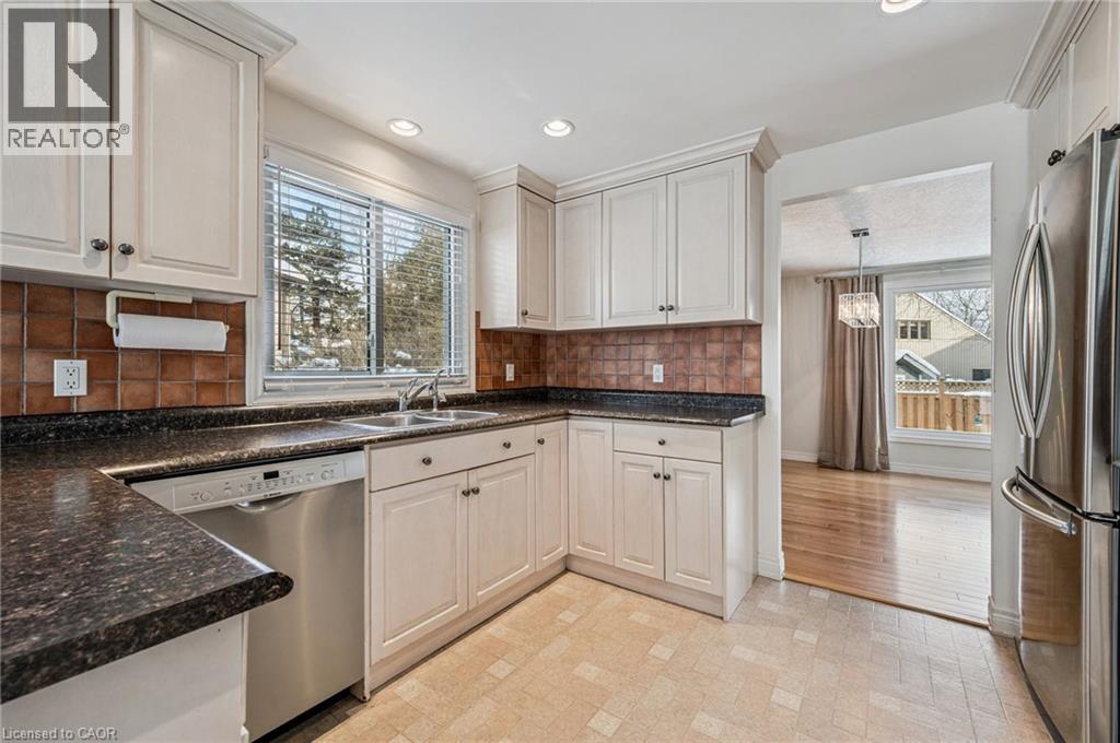 19 Broadview Court, Kitchener, Ontario  N2A 2X8 - Photo 13 - 40798739