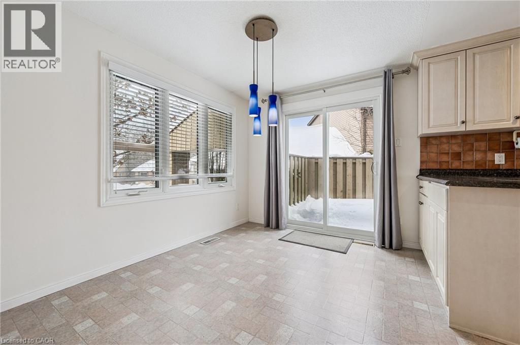 19 Broadview Court, Kitchener, Ontario  N2A 2X8 - Photo 16 - 40798739