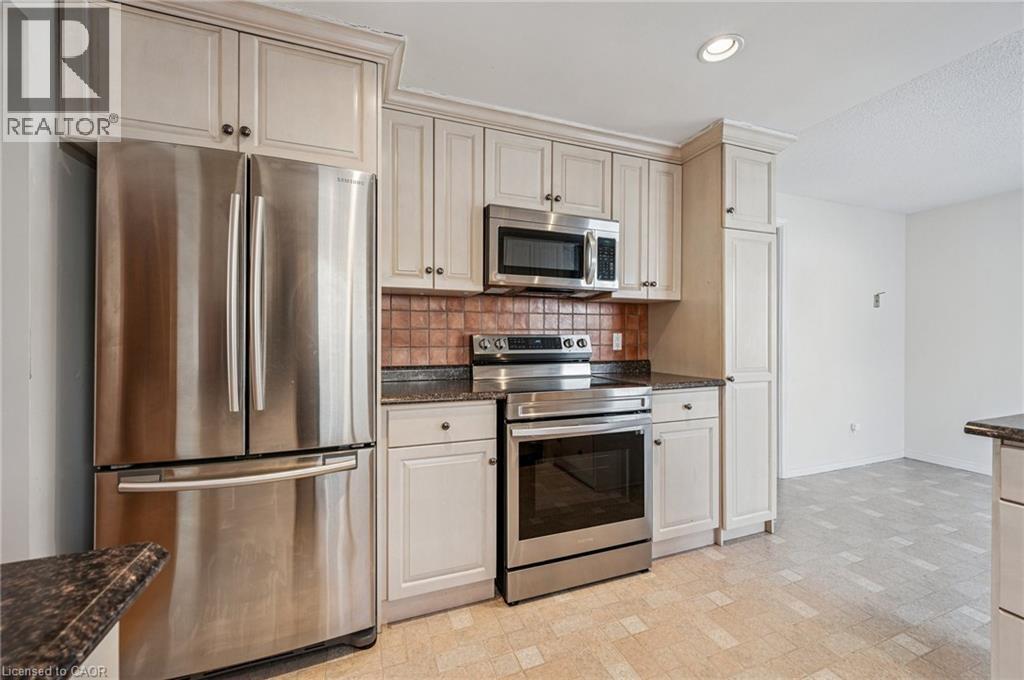 19 Broadview Court, Kitchener, Ontario  N2A 2X8 - Photo 11 - 40798739