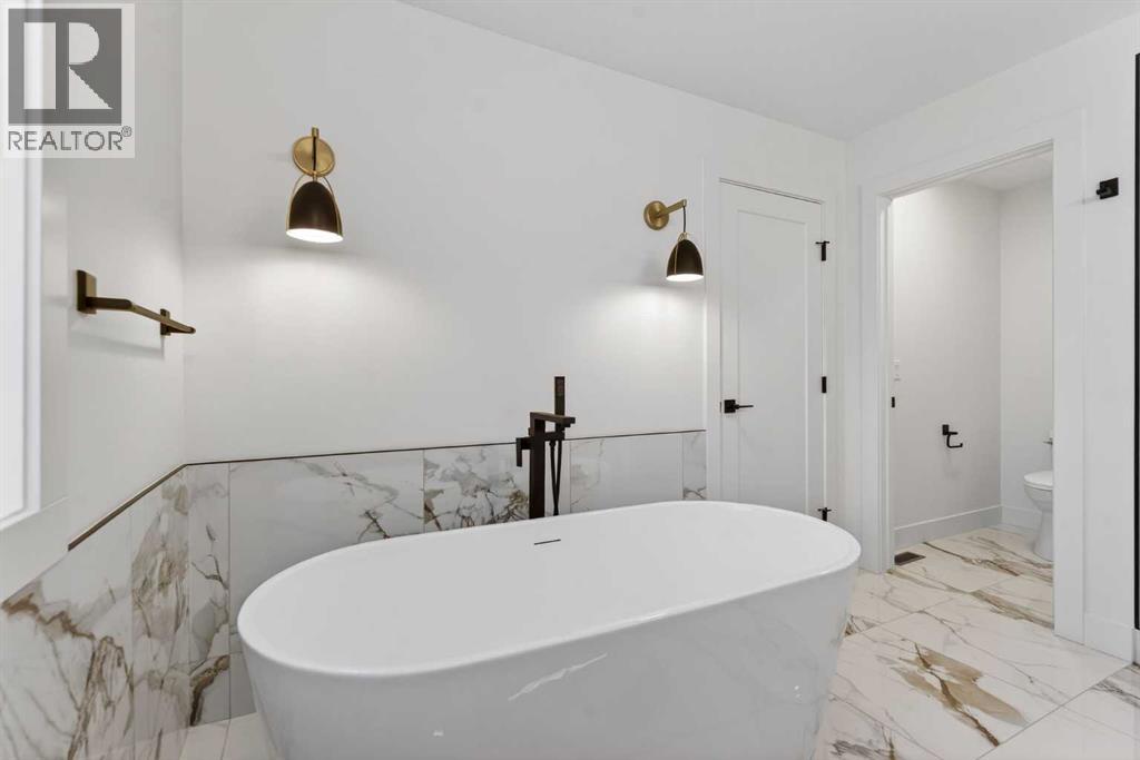 107 North Bridges Garden, Langdon, Alberta  T0J 1X3 - Photo 28 - A2278213