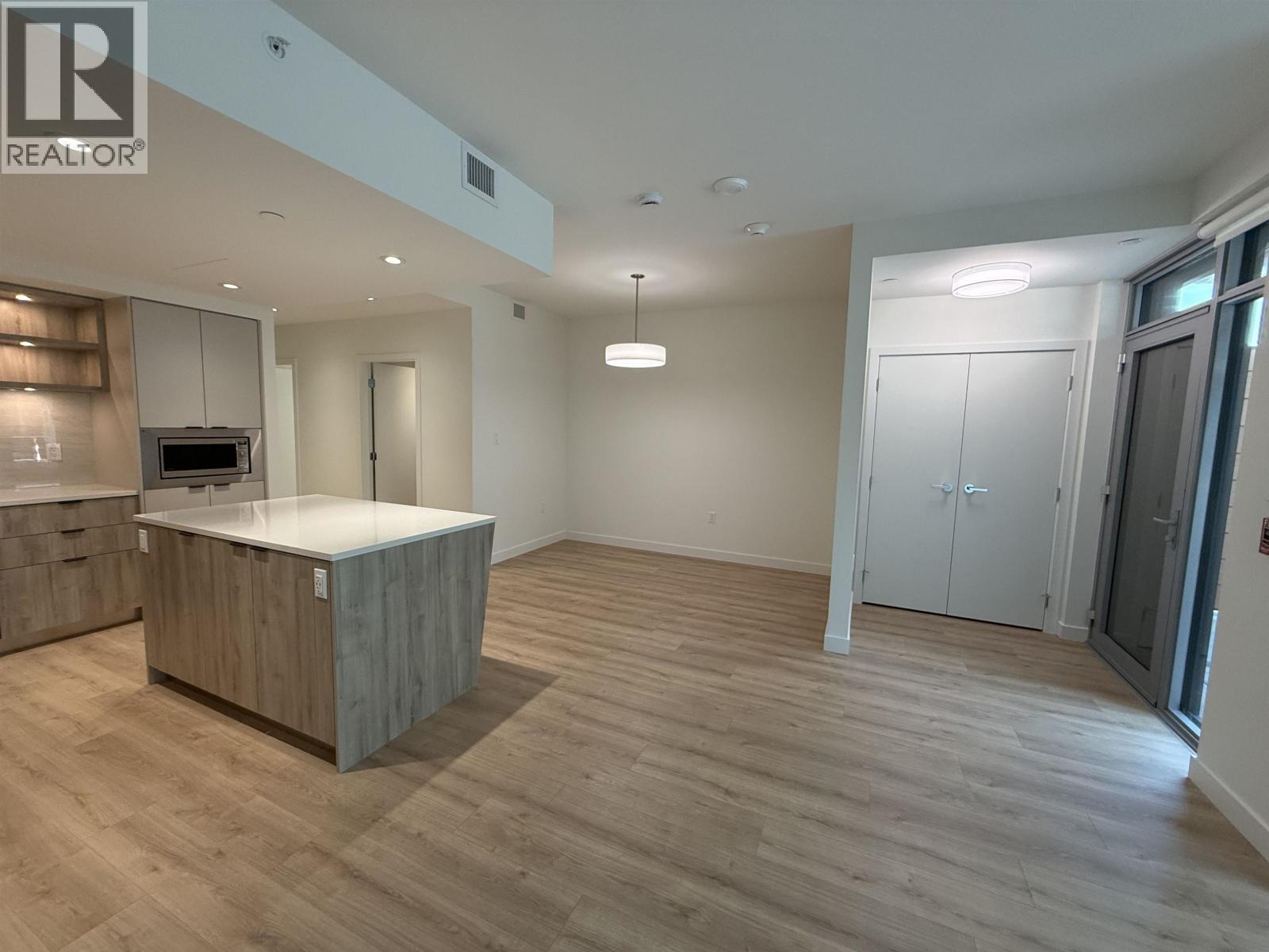 117 755 Harbourside Drive, North Vancouver, British Columbia  V7P 0G1 - Photo 8 - R3082812