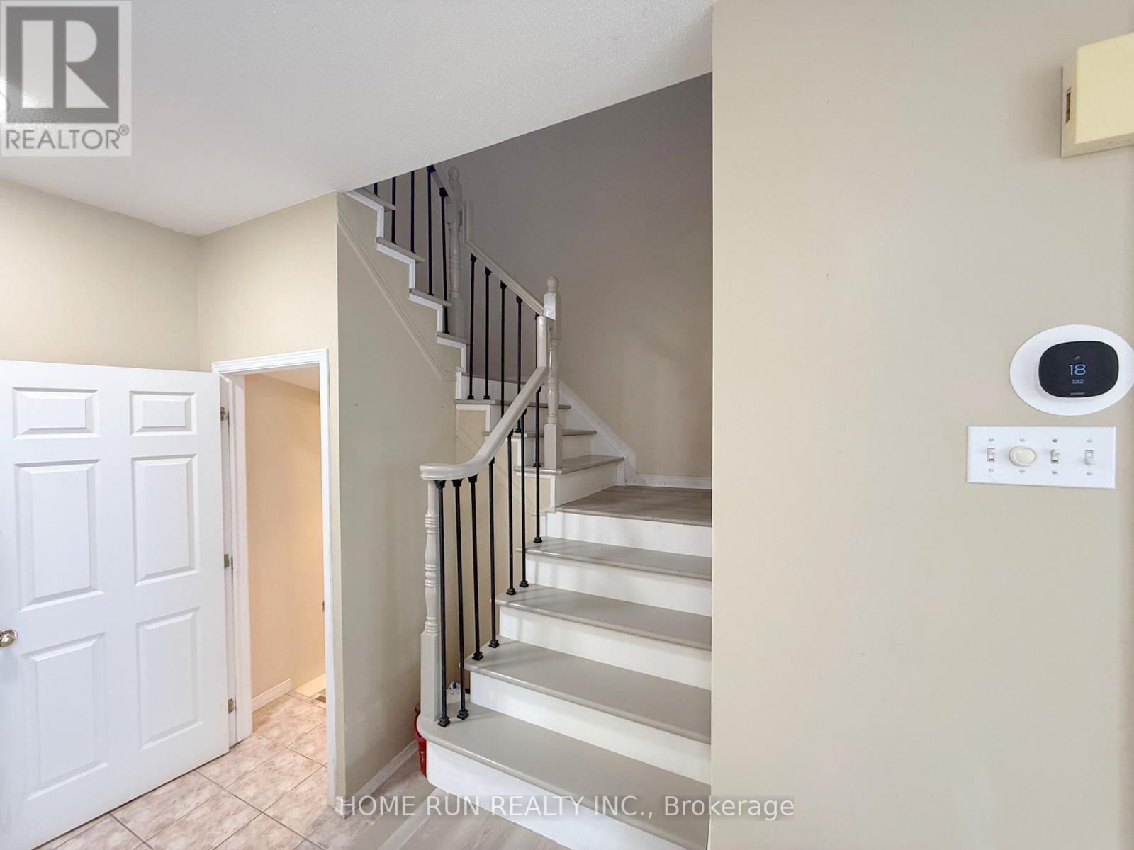 95 Hemlo Crescent, Ottawa, Ontario K2T 1E1 - Photo 17 - X12731096