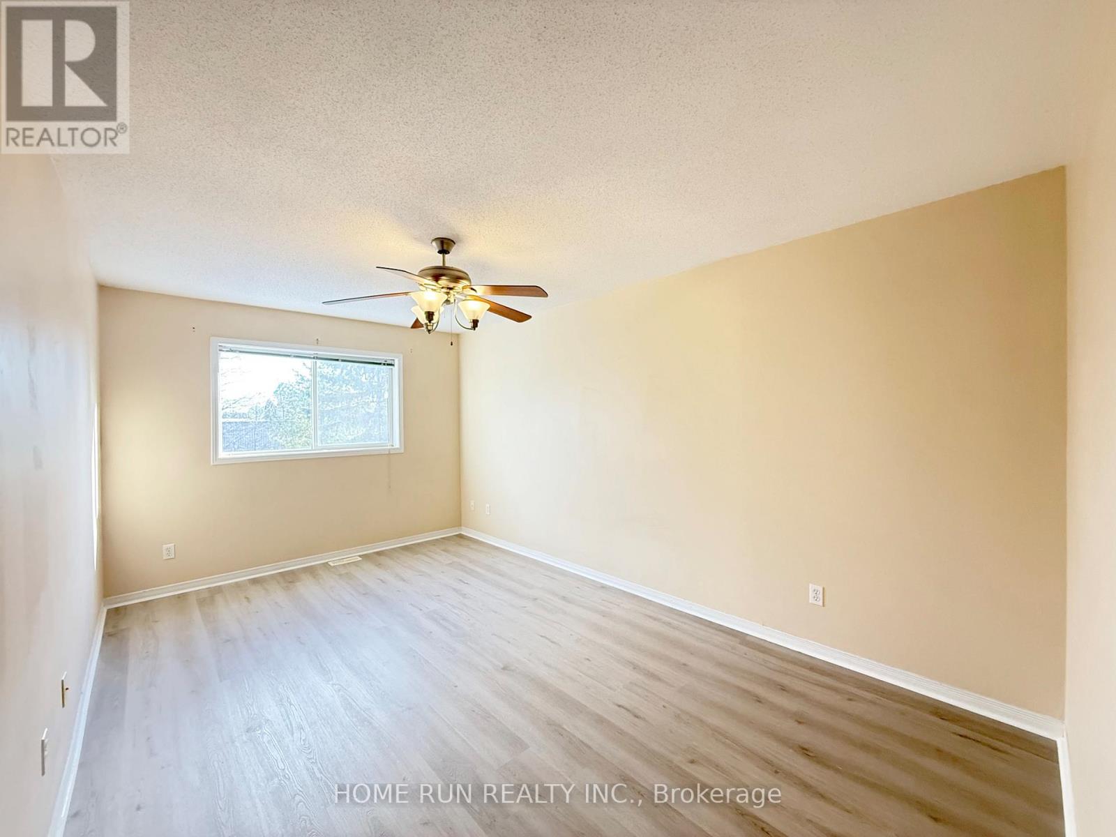 95 Hemlo Crescent, Ottawa, Ontario K2T 1E1 - Photo 18 - X12731096