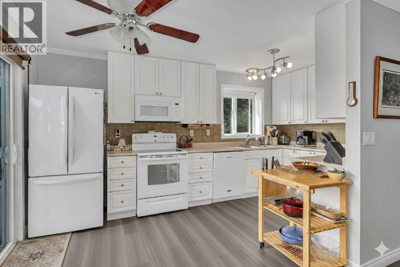 1175 Trevor Drive, West Kelowna, British Columbia  V1Z 2K1 - Photo 4 - 10373950