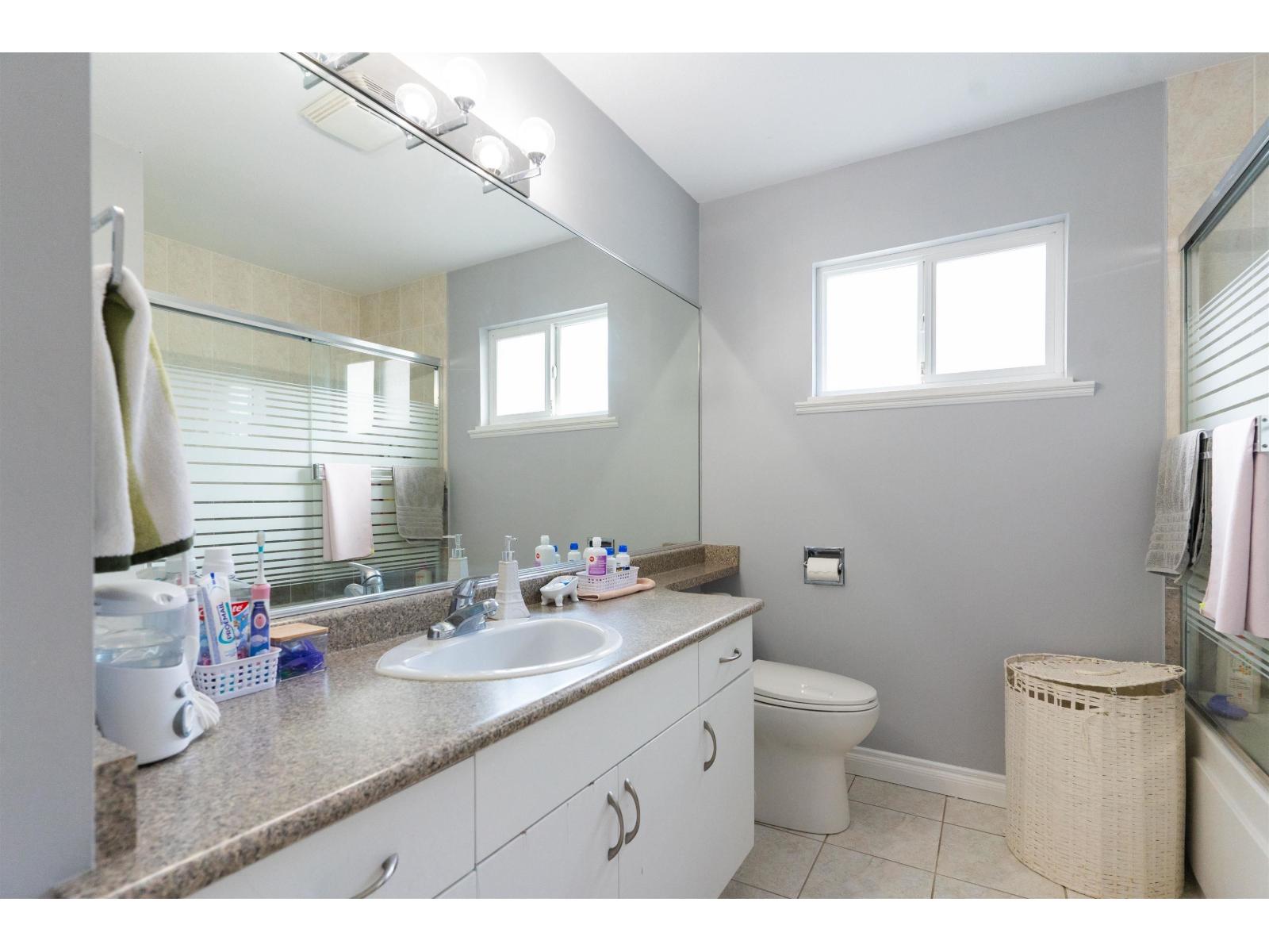 14135 90a Avenue, Surrey, British Columbia  V3V 8E1 - Photo 22 - R3073899