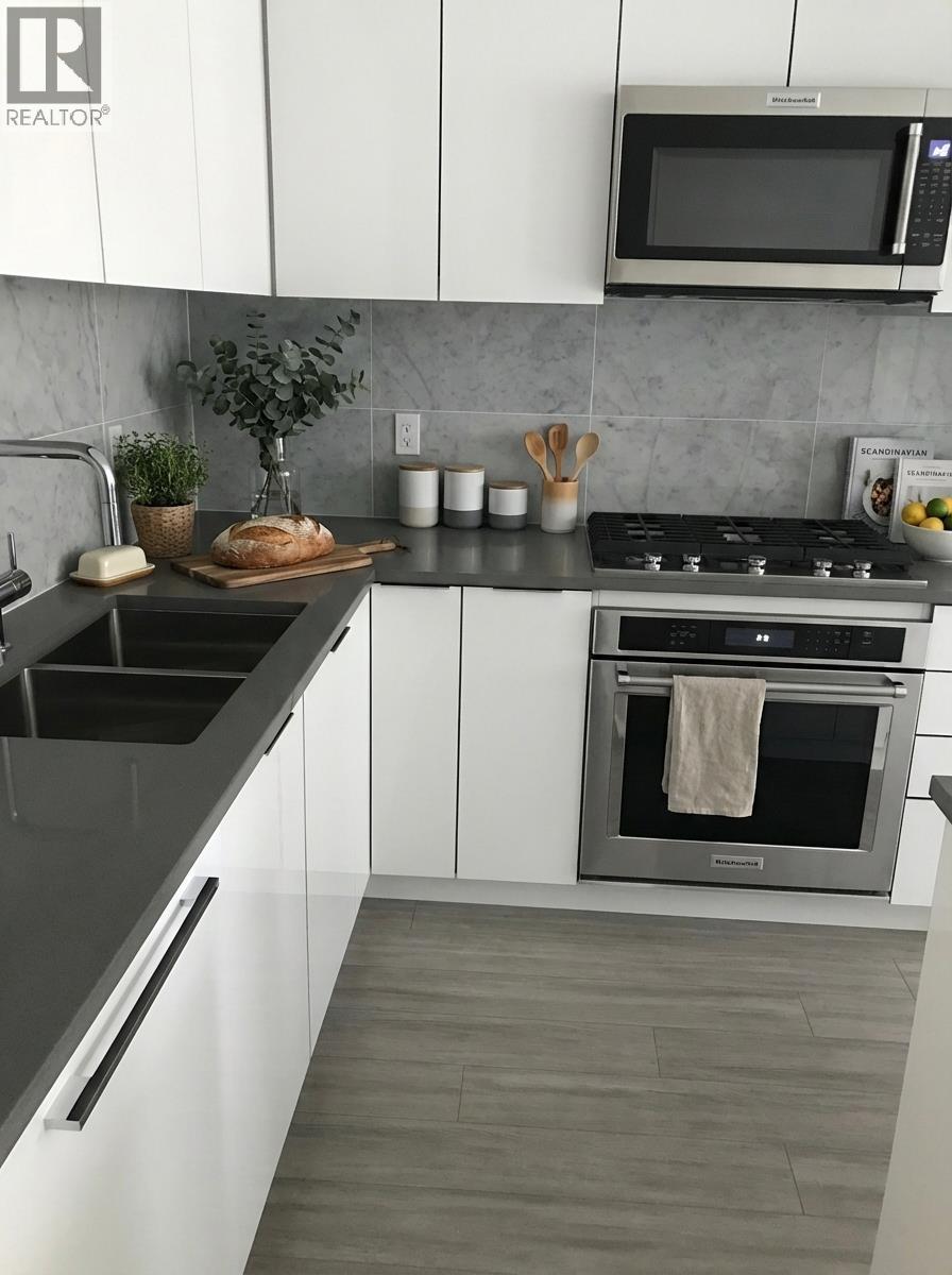 101 2663 Library Lane, North Vancouver, British Columbia  V7J 0B9 - Photo 4 - R3082090