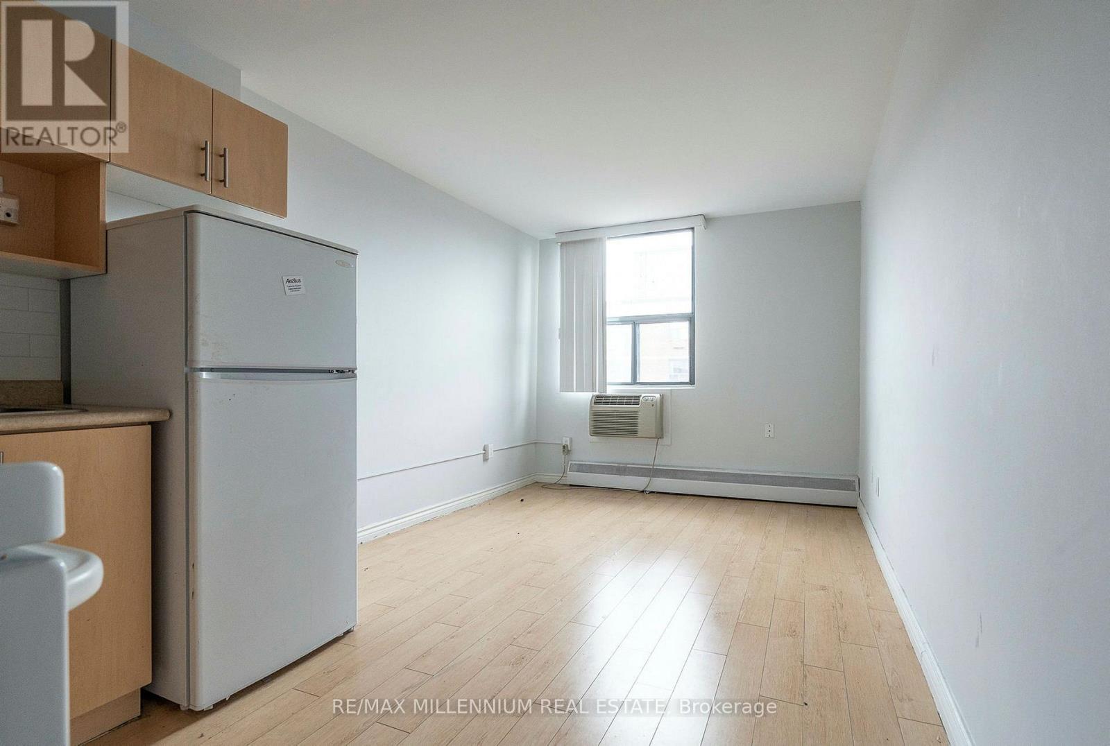 667 - 798 Richmond Street, Toronto, Ontario  M6J 3N8 - Photo 5 - C12731132