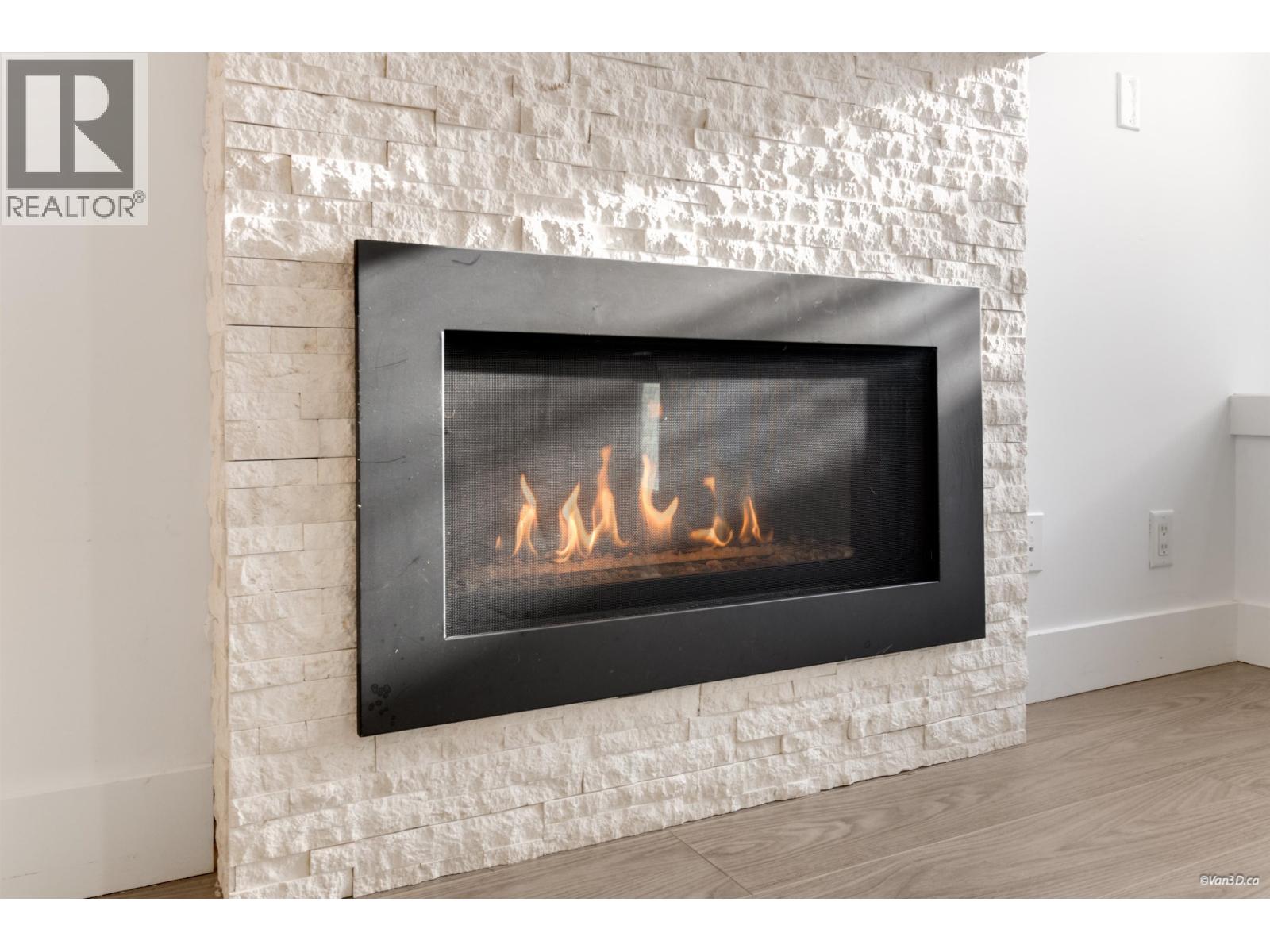 5087 Dominion Street, Burnaby, British Columbia  V5G 1C8 - Photo 9 - R3083299