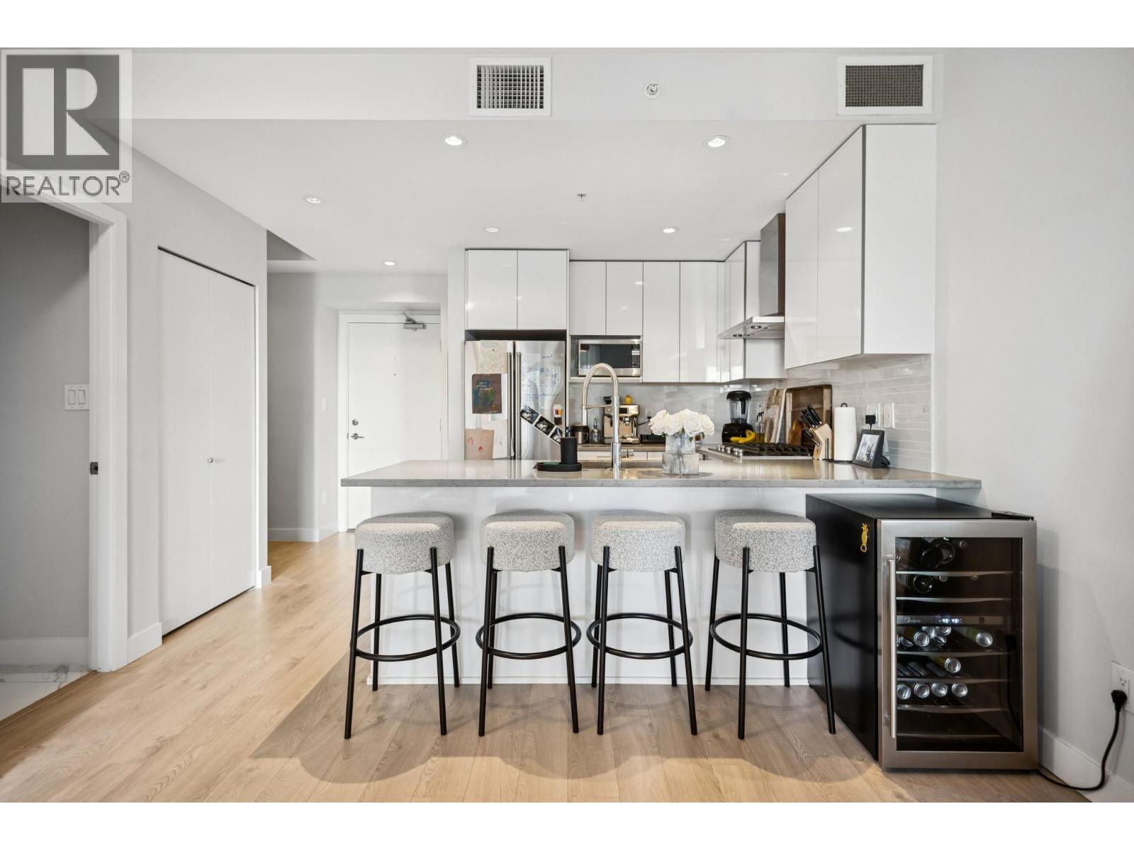 601 1788 Gilmore Avenue, Burnaby, British Columbia  V5C 0L5 - Photo 8 - R3083185