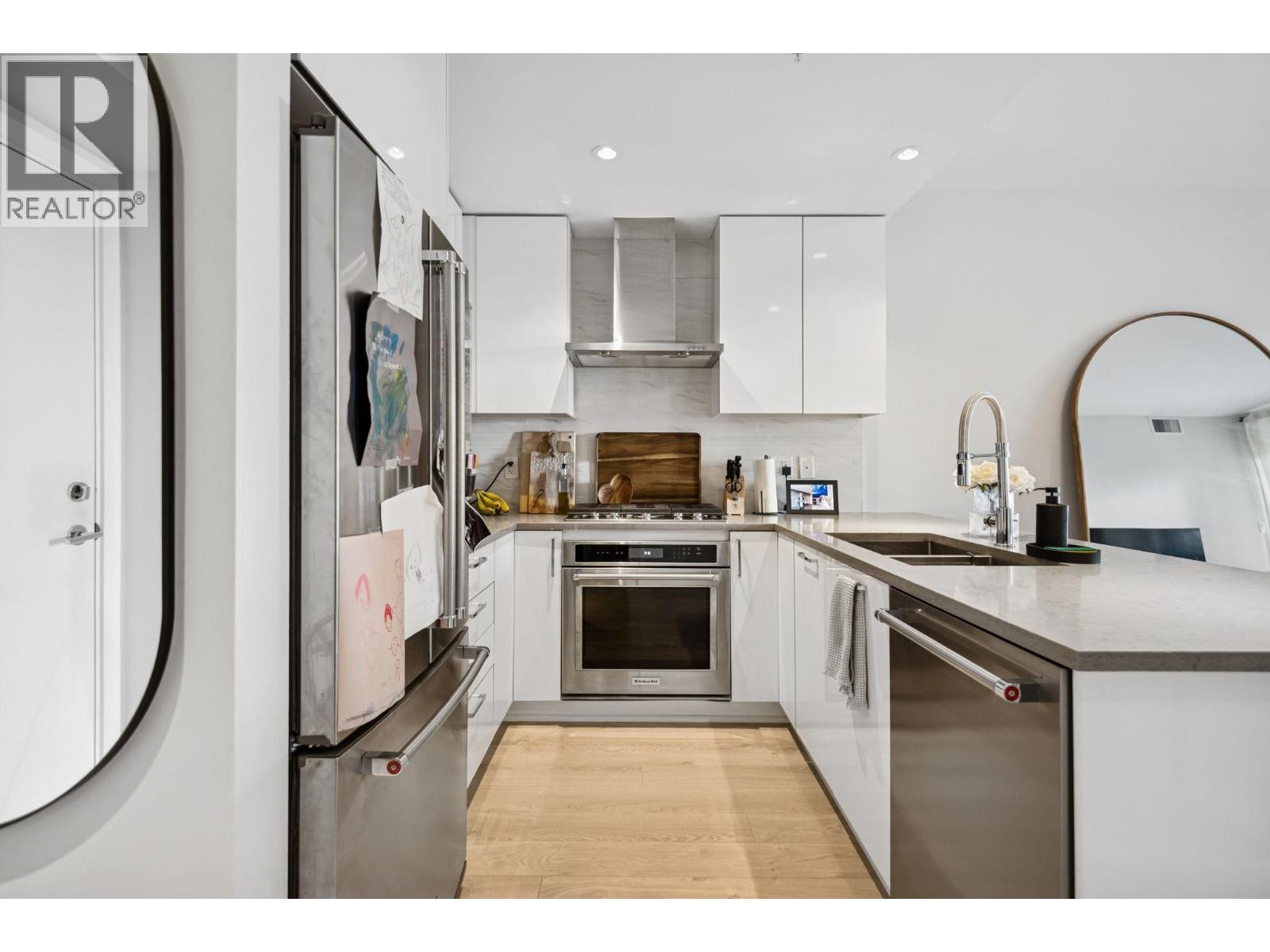 601 1788 Gilmore Avenue, Burnaby, British Columbia  V5C 0L5 - Photo 10 - R3083185