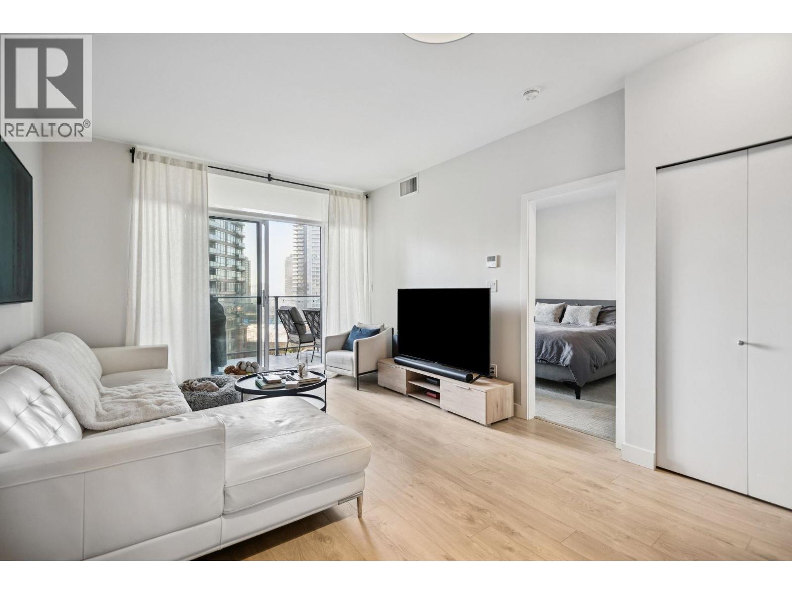 601 1788 Gilmore Avenue, Burnaby, British Columbia  V5C 0L5 - Photo 5 - R3083185